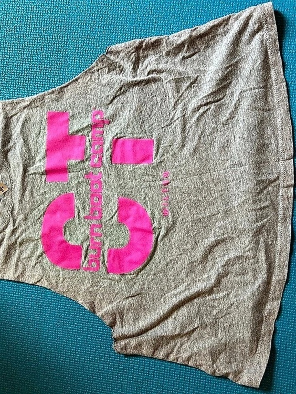 Burn boot camp CT Graphic Tee Gray & Pink Size Medium
